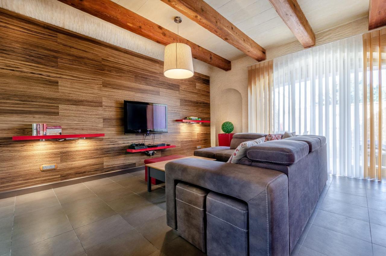 A Popular Pet Friendly Villa With A Pool, Gozo Xaghra Ngoại thất bức ảnh