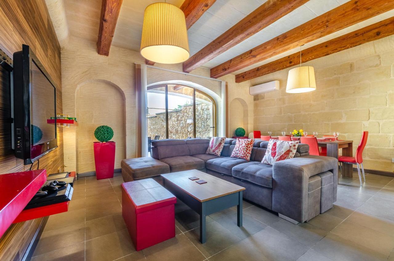 A Popular Pet Friendly Villa With A Pool, Gozo Xaghra Ngoại thất bức ảnh