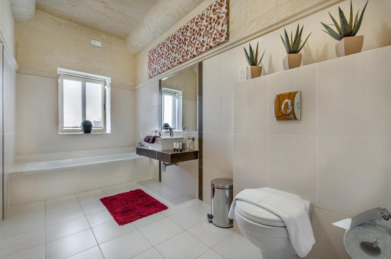 A Popular Pet Friendly Villa With A Pool, Gozo Xaghra Ngoại thất bức ảnh
