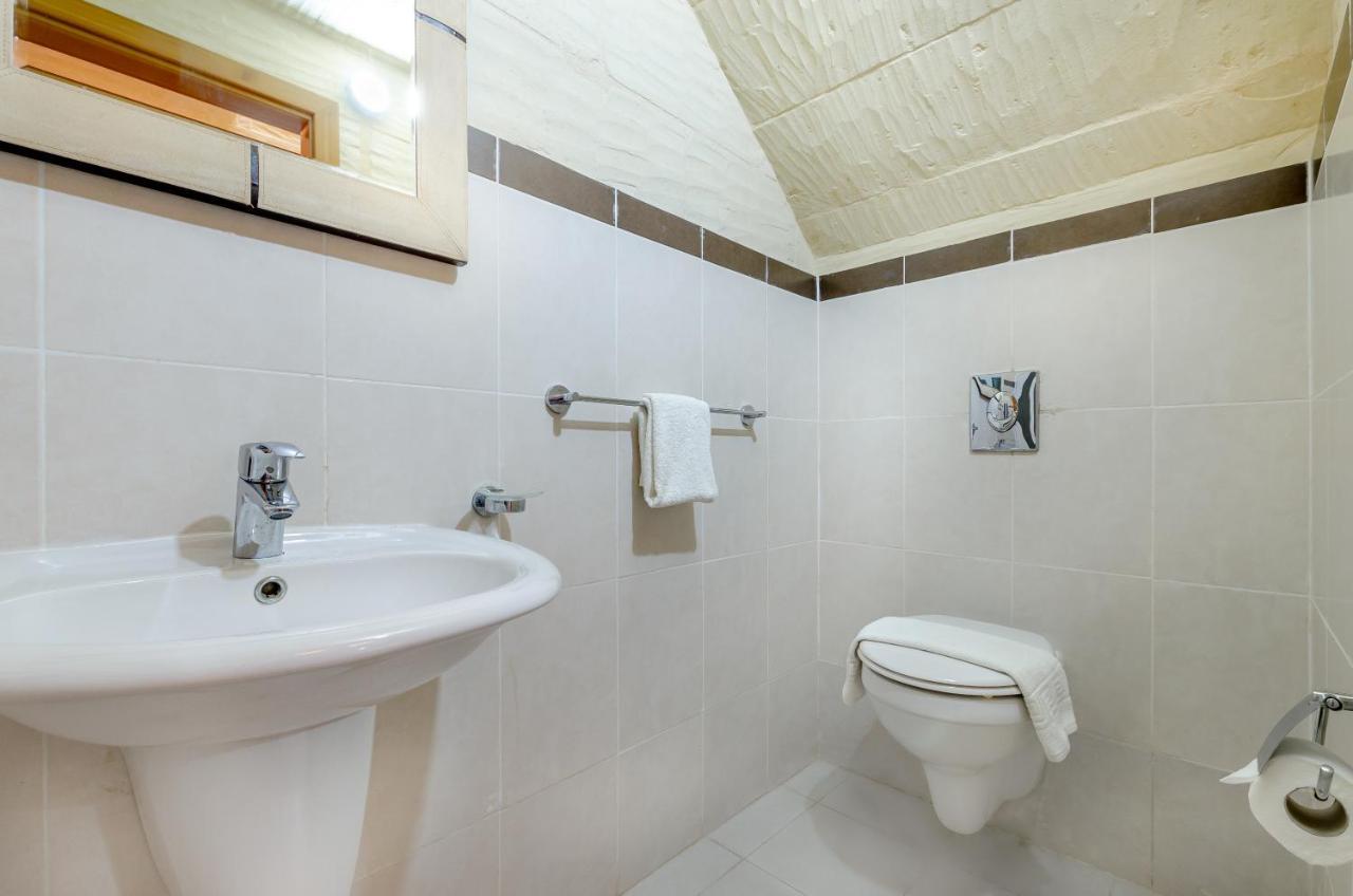 A Popular Pet Friendly Villa With A Pool, Gozo Xaghra Ngoại thất bức ảnh